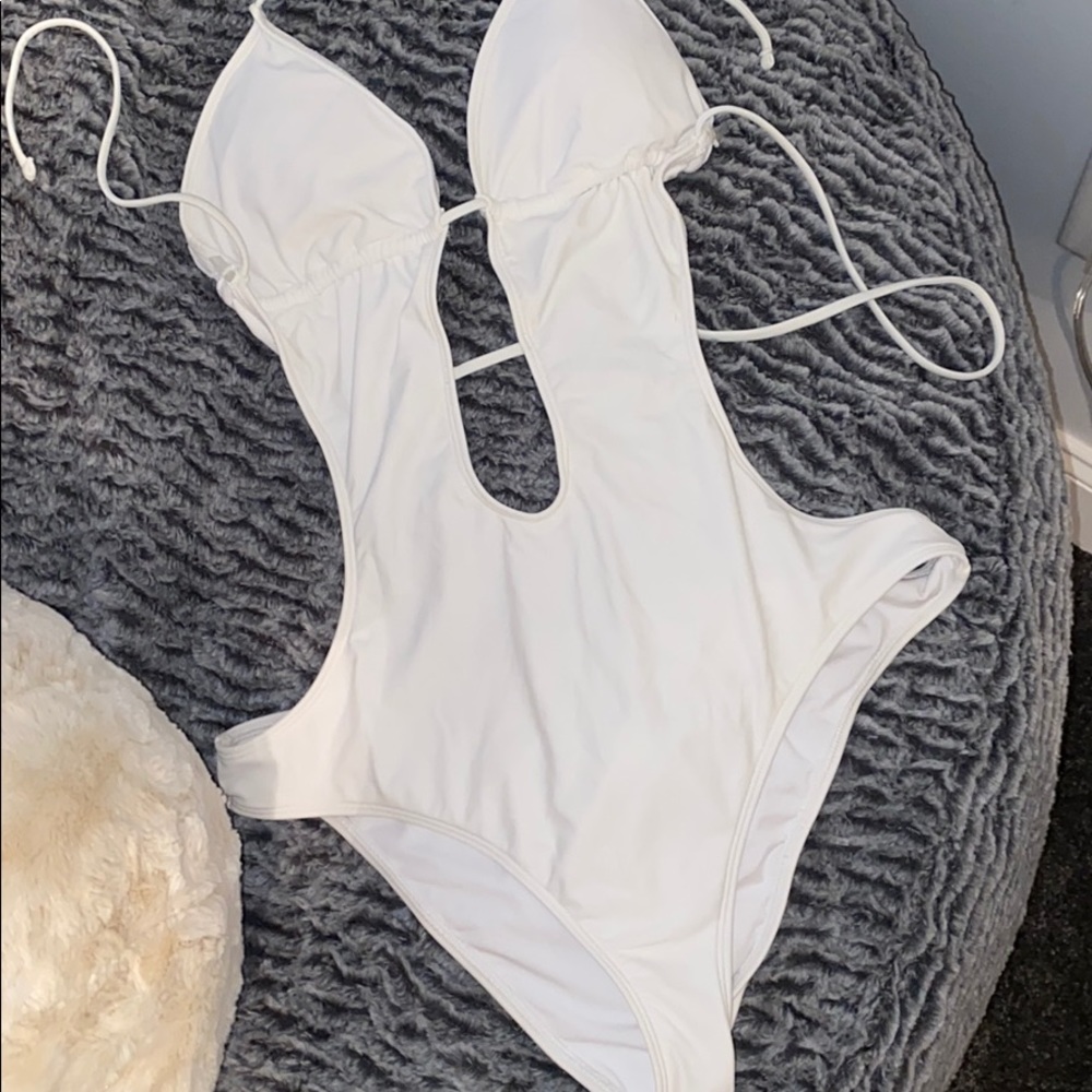Bathing suit
